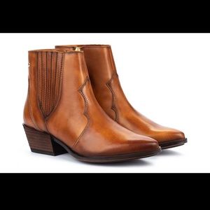 Pikolinos Vergel Boot